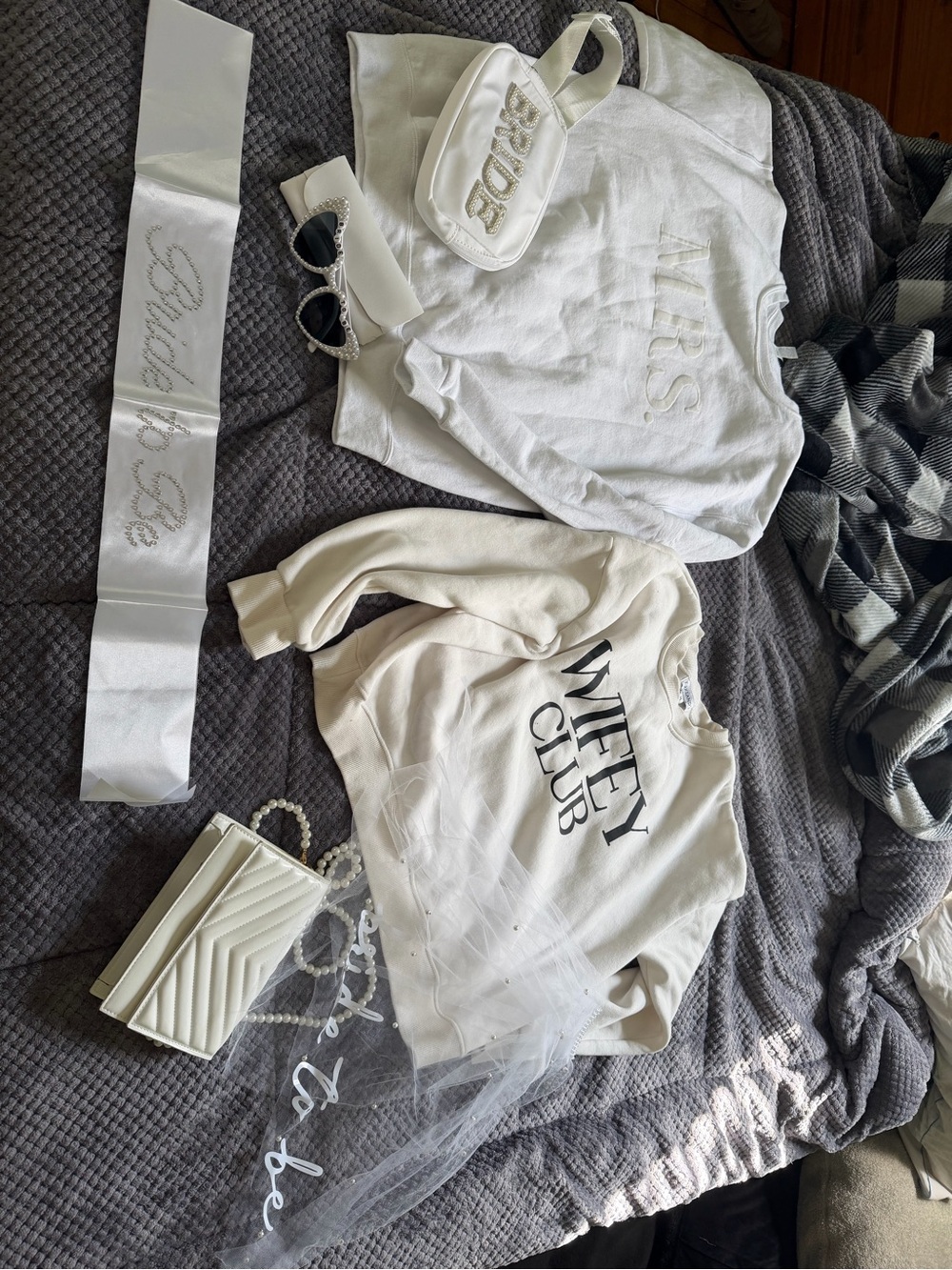 Wifey Club Cream Sweatshirt